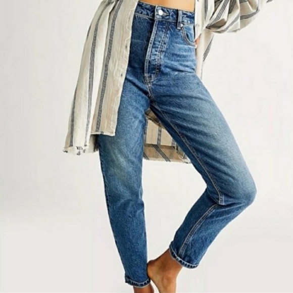 Free People Denim - Free People Mom Ankle Jeans 30